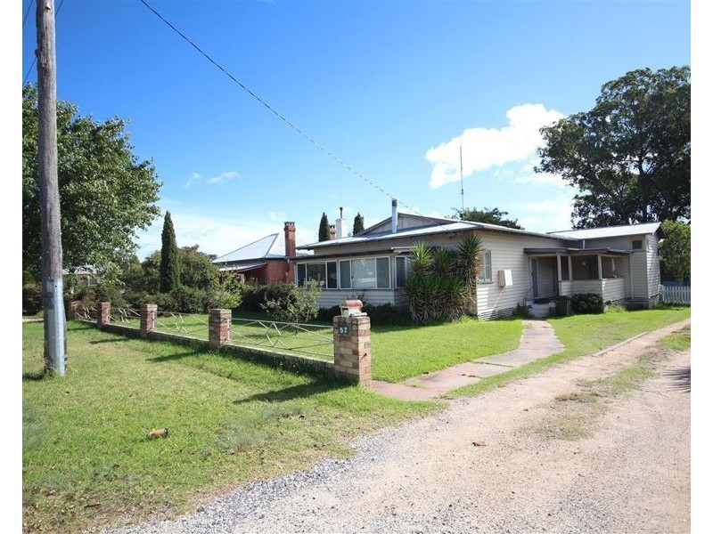 52 Wood Street, Tenterfield NSW 2372