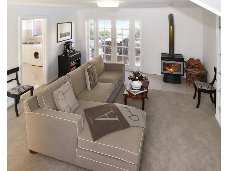 69 Riley Street, Tenterfield NSW 2372