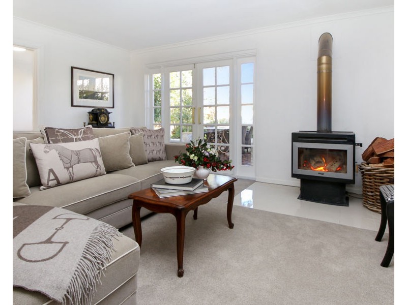 69 Riley Street, Tenterfield NSW 2372