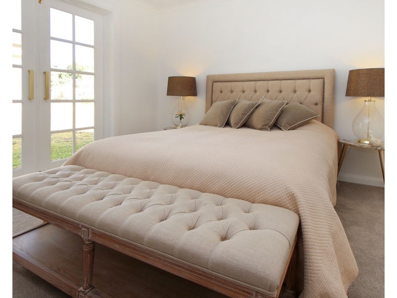 69 Riley Street, Tenterfield NSW 2372