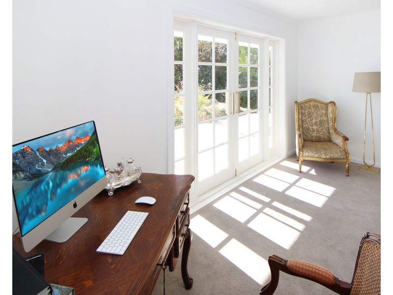 69 Riley Street, Tenterfield NSW 2372