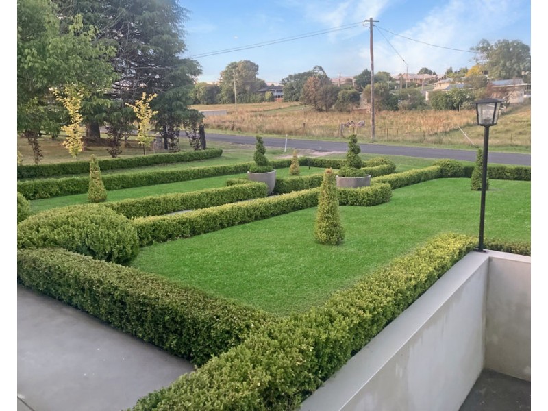 69 Riley Street, Tenterfield NSW 2372