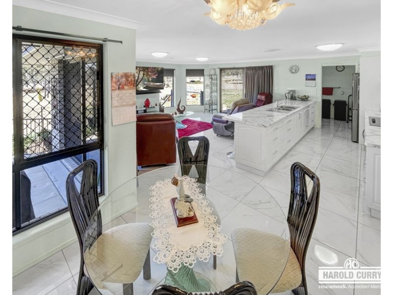 27 Holleys Road, Tenterfield NSW 2372