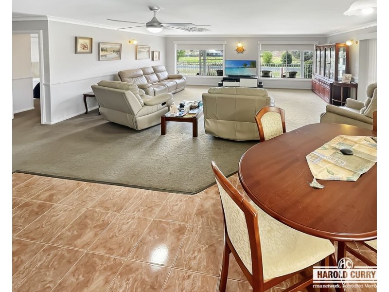 223 Douglas Street, Tenterfield NSW 2372