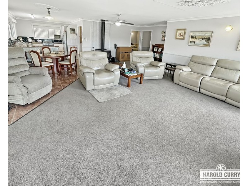 223 Douglas Street, Tenterfield NSW 2372