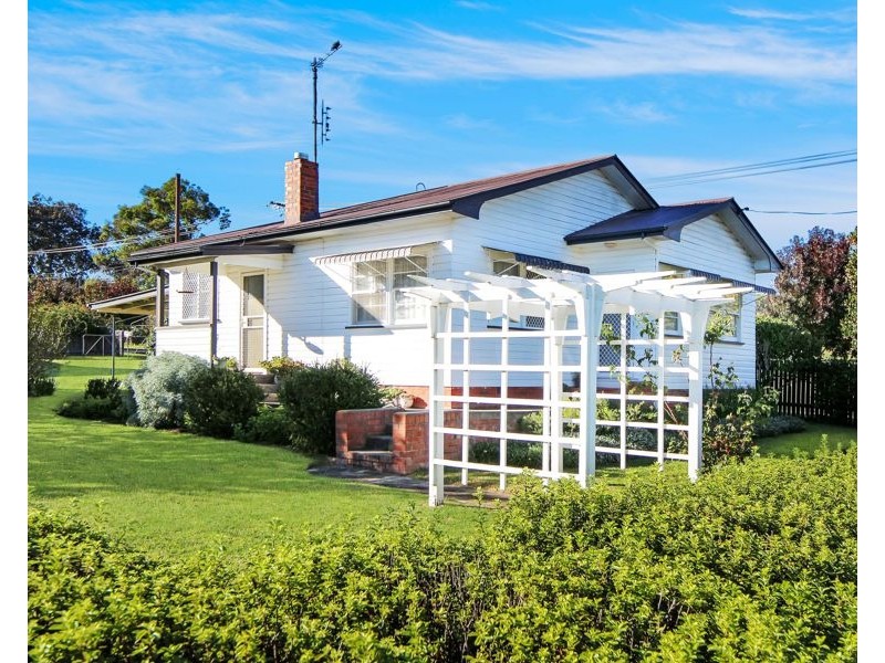 45 Wood Street, Tenterfield NSW 2372