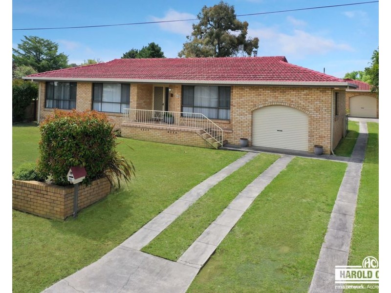 60 High Street, Tenterfield NSW 2372