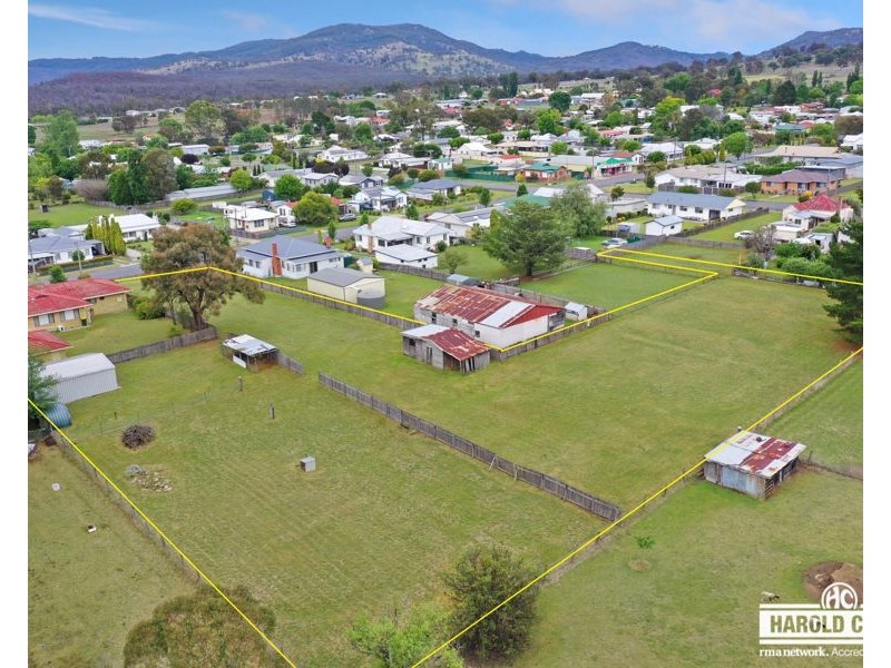 60 High Street, Tenterfield NSW 2372