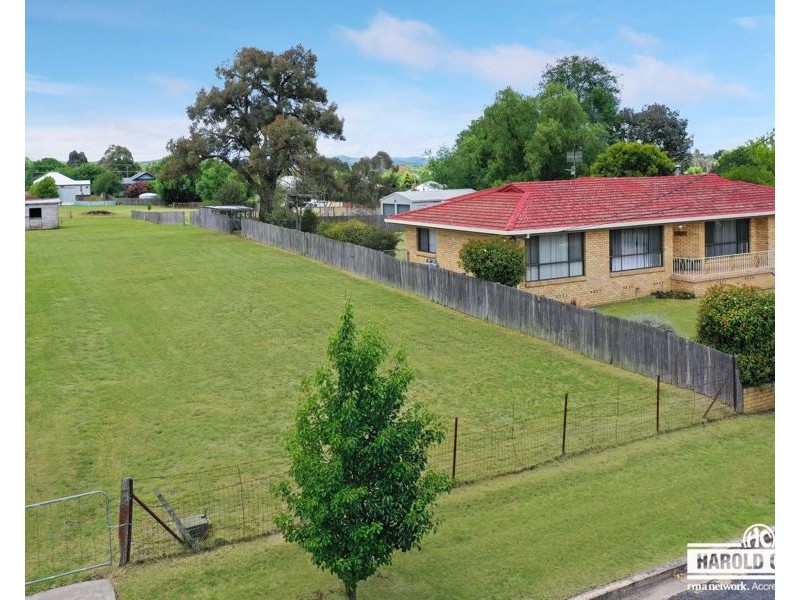 60 High Street, Tenterfield NSW 2372