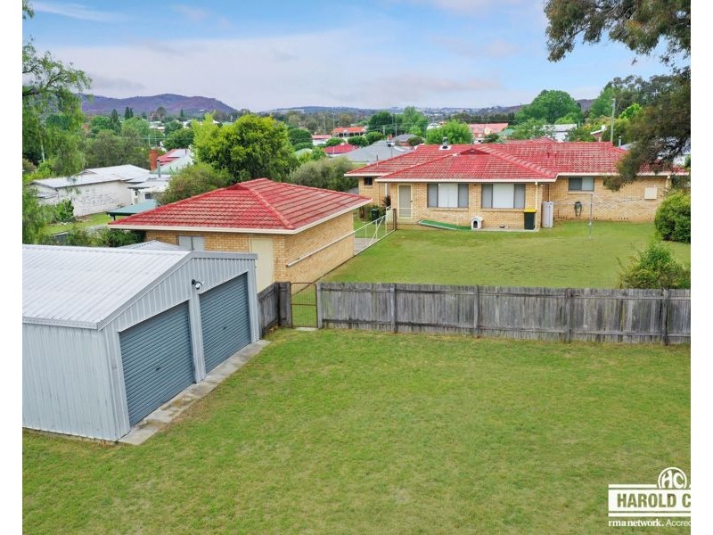 60 High Street, Tenterfield NSW 2372