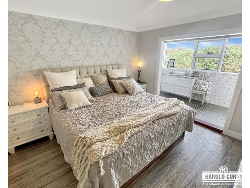 83 Douglas Street, Tenterfield NSW 2372