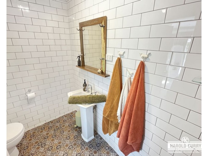 83 Douglas Street, Tenterfield NSW 2372