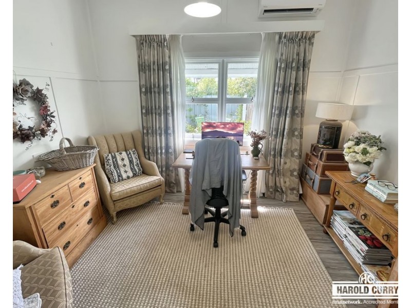 83 Douglas Street, Tenterfield NSW 2372