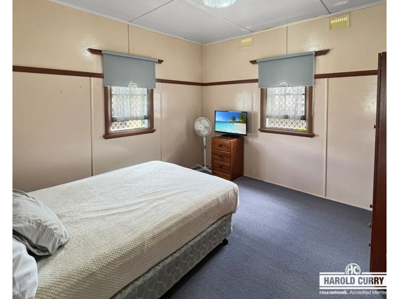 25 Molesworth Street, Tenterfield NSW 2372