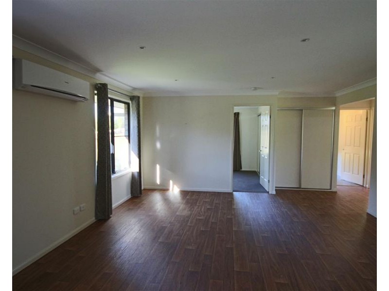 49 Riley Street, Tenterfield NSW 2372