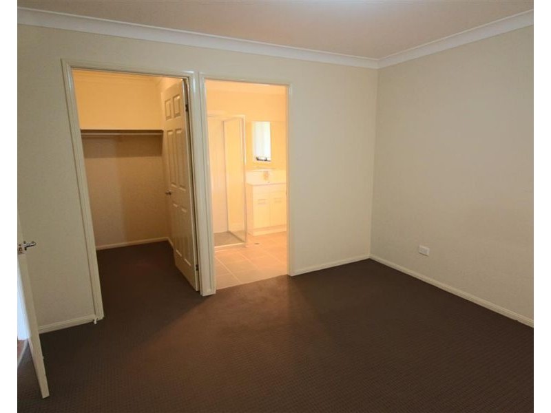 49 Riley Street, Tenterfield NSW 2372