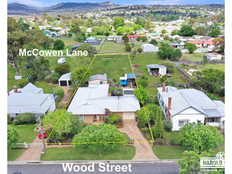 56 Wood Street, Tenterfield NSW 2372
