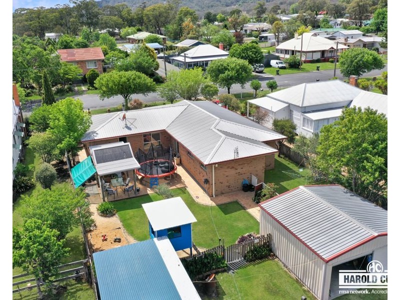 56 Wood Street, Tenterfield NSW 2372