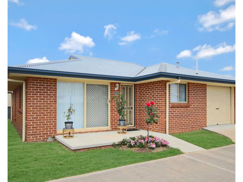 4/65-67 Scott Street, Tenterfield NSW 2372