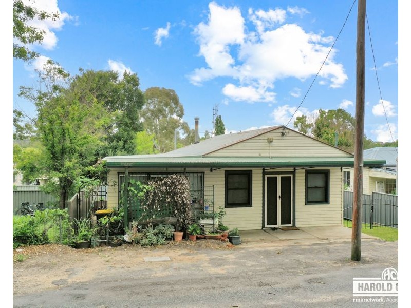 182B Logan Street, Tenterfield NSW 2372