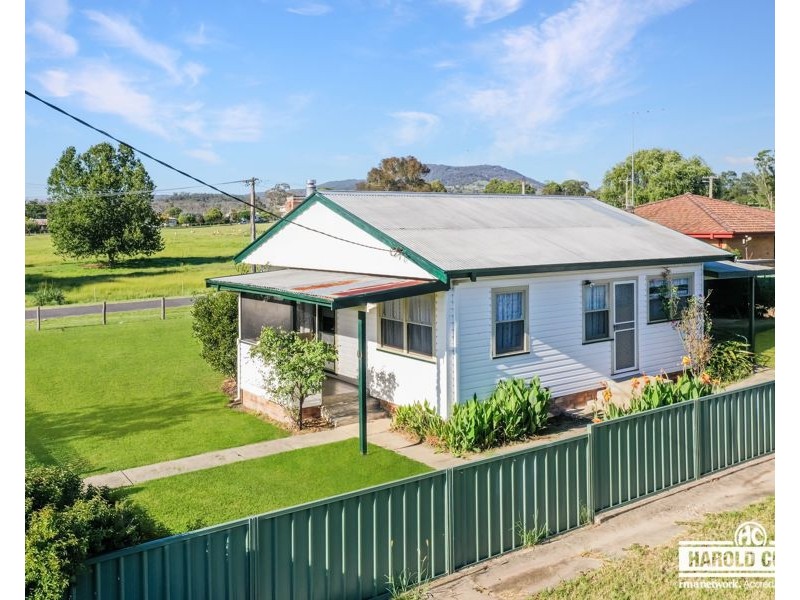 54 Pelham Street, Tenterfield NSW 2372
