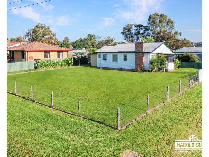 54 Pelham Street, Tenterfield NSW 2372