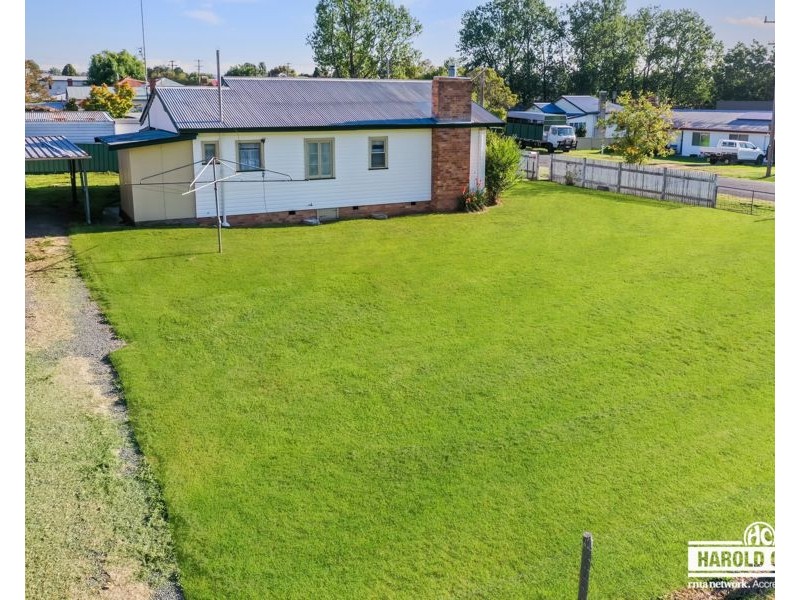 54 Pelham Street, Tenterfield NSW 2372
