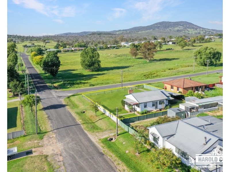 54 Pelham Street, Tenterfield NSW 2372