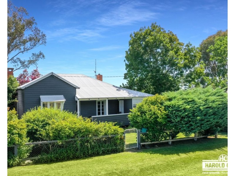 40 Manners Street, Tenterfield NSW 2372