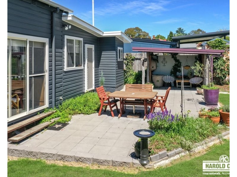 40 Manners Street, Tenterfield NSW 2372