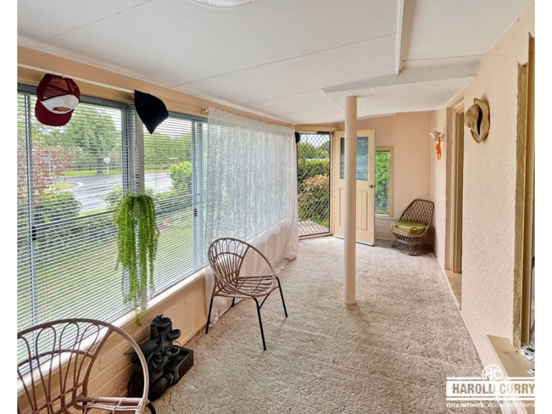 77 Cowper Street, Tenterfield NSW 2372