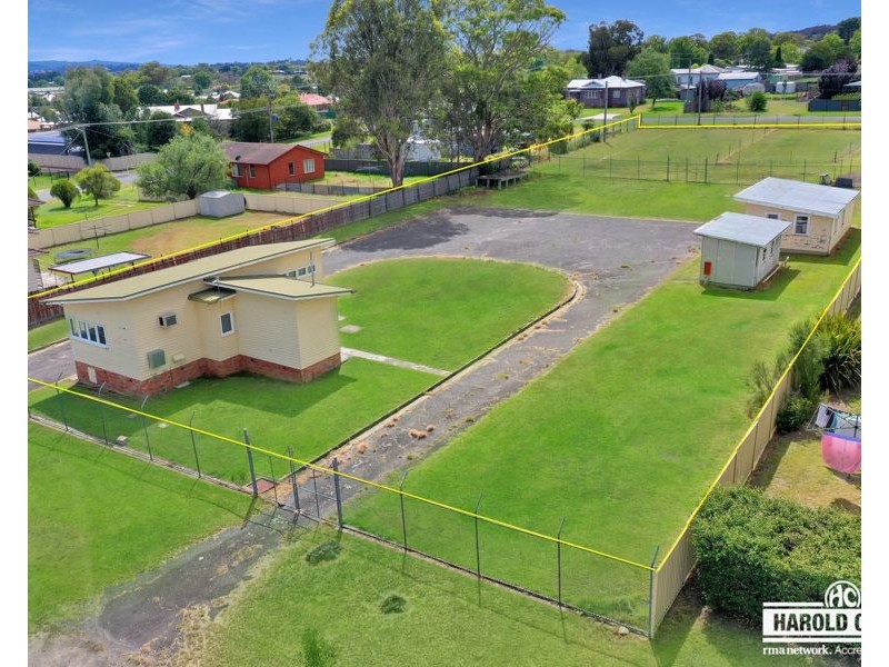 53 Logan Street, Tenterfield NSW 2372