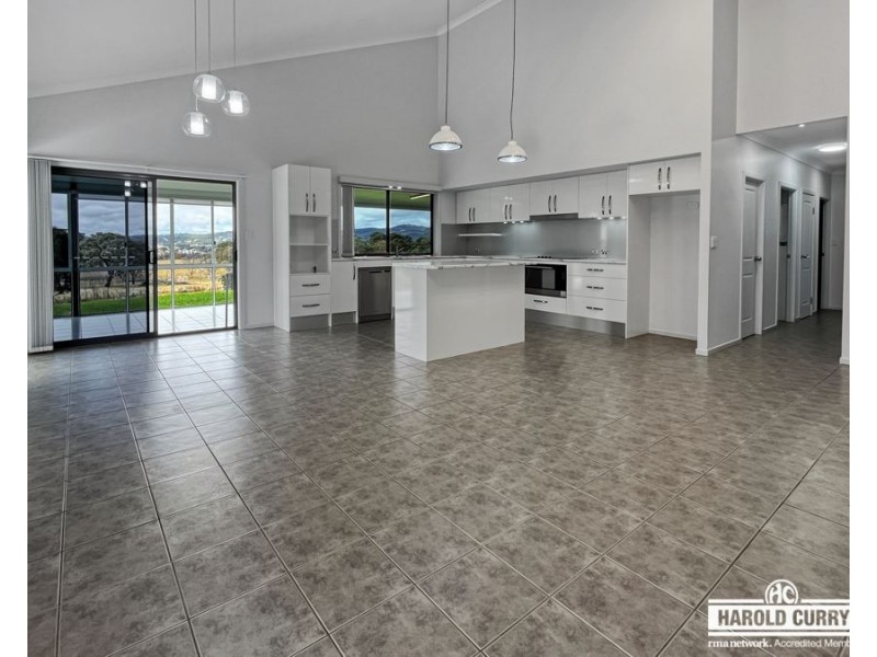 90 Neagles Lane, Tenterfield NSW 2372