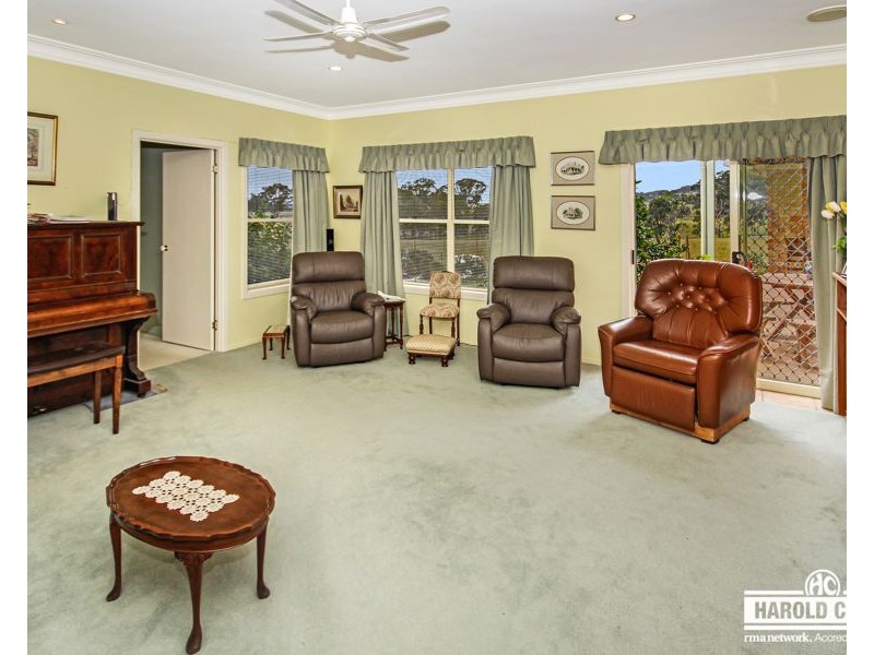 105 East Street, Tenterfield NSW 2372