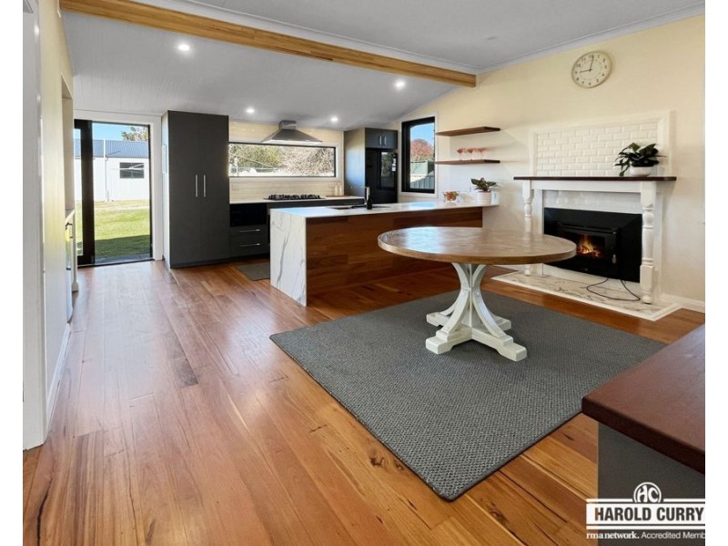 13 High Street, Tenterfield NSW 2372