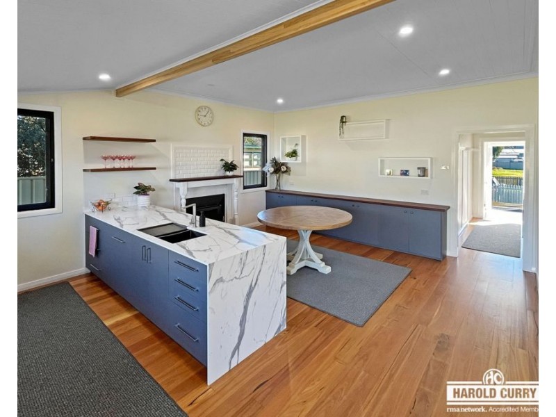 13 High Street, Tenterfield NSW 2372