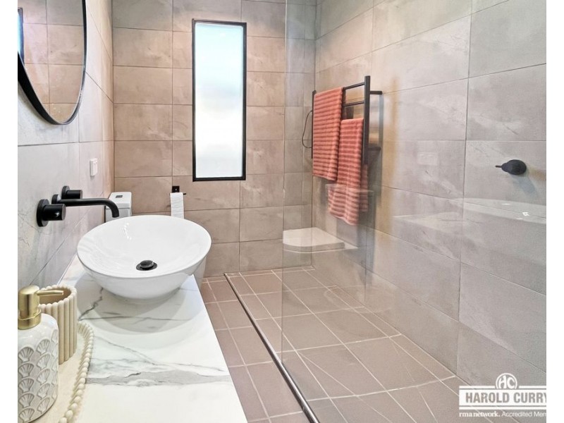 13 High Street, Tenterfield NSW 2372