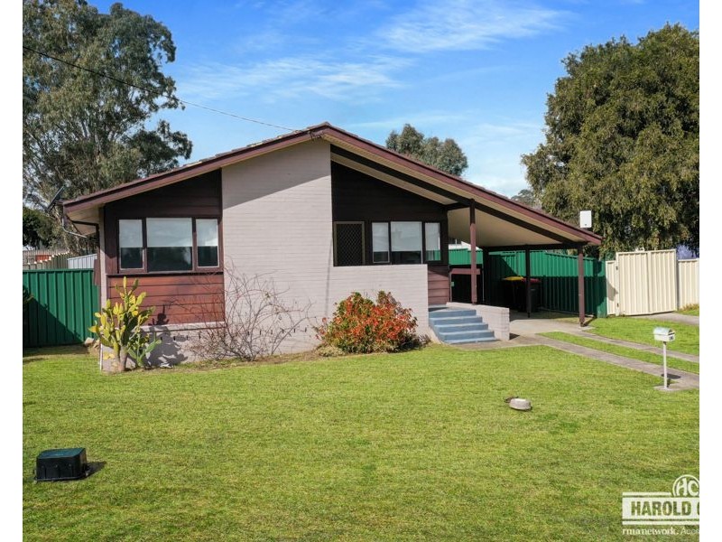 63 Logan Street, Tenterfield NSW 2372