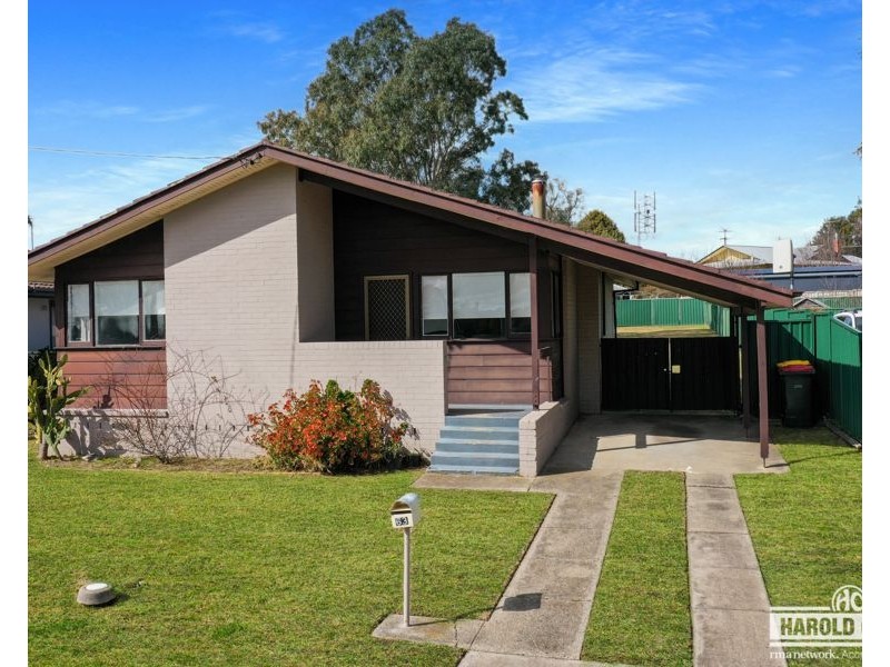 63 Logan Street, Tenterfield NSW 2372