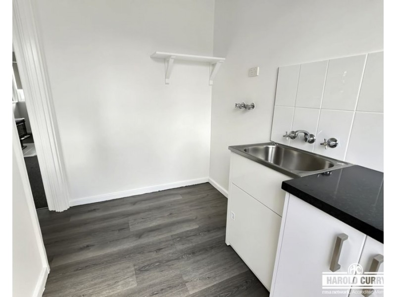 63 Logan Street, Tenterfield NSW 2372