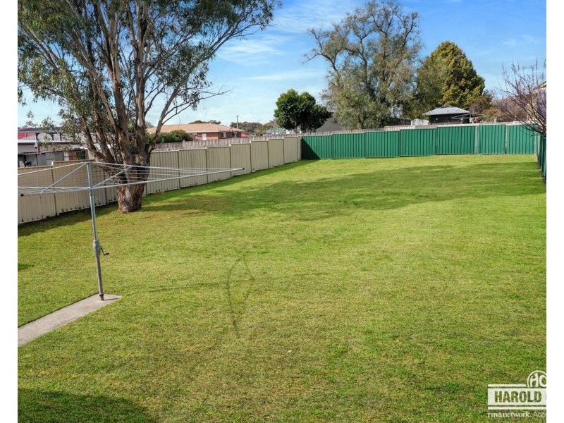 63 Logan Street, Tenterfield NSW 2372