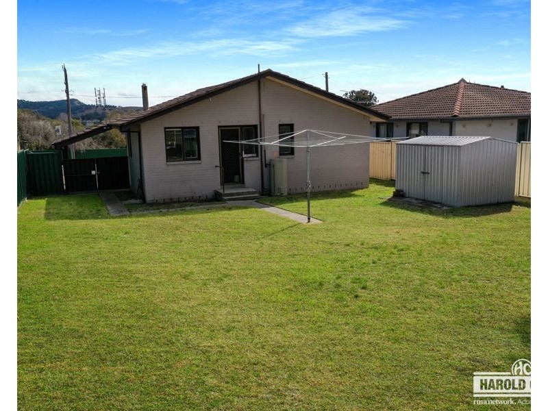 63 Logan Street, Tenterfield NSW 2372