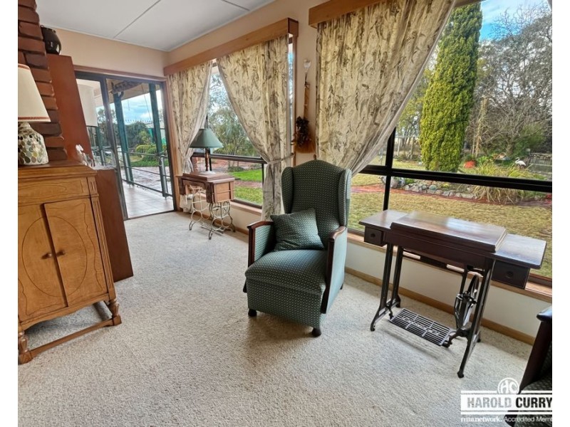 28 Neagles Lane, Tenterfield NSW 2372