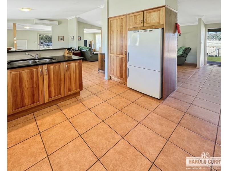 165 Roos Road, Tenterfield NSW 2372