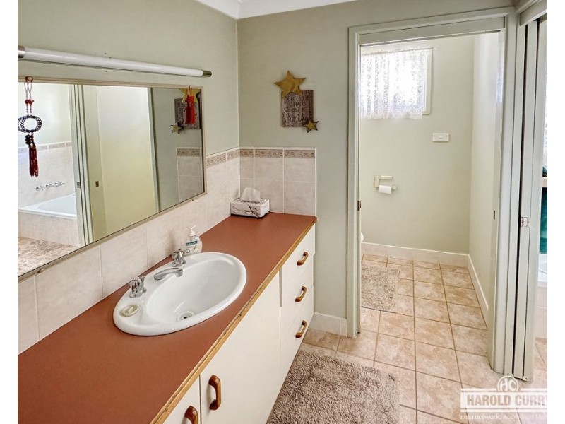 165 Roos Road, Tenterfield NSW 2372