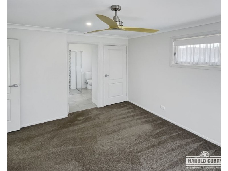 23 Parkes Drive, Tenterfield NSW 2372