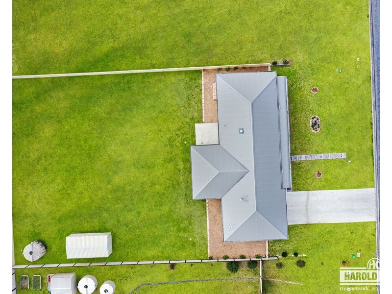 23 Parkes Drive, Tenterfield NSW 2372