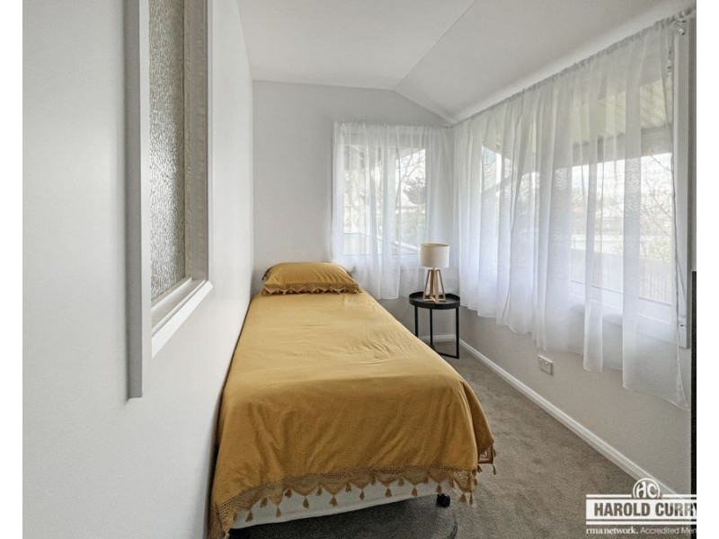 51 Molesworth Street, Tenterfield NSW 2372