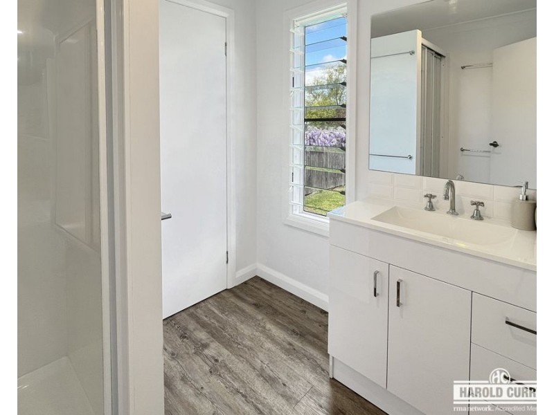 51 Molesworth Street, Tenterfield NSW 2372