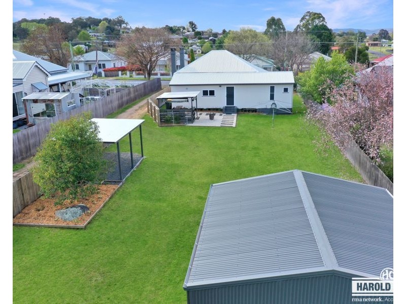 51 Molesworth Street, Tenterfield NSW 2372
